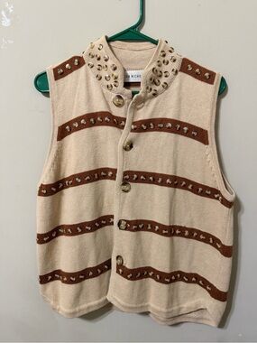 Lisa Nichols button Studded Cream Knit Vest with Brown Stripes xl